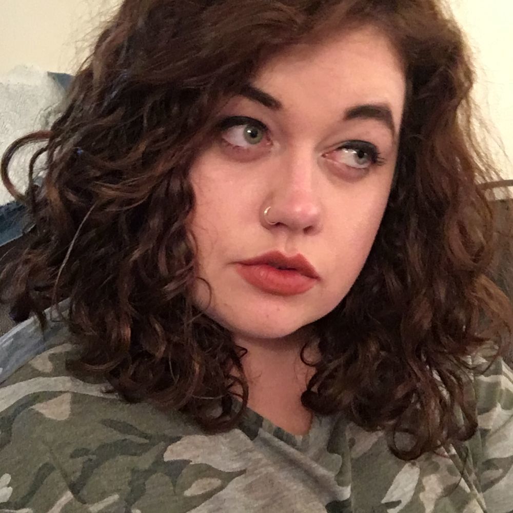 Meet your Posher, Julia